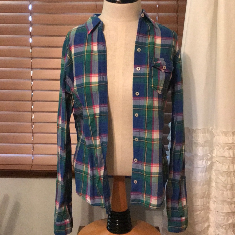 Hollister flannel size medium